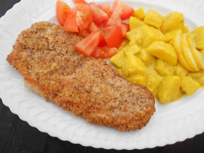 Schnitzel in Mandelpanade