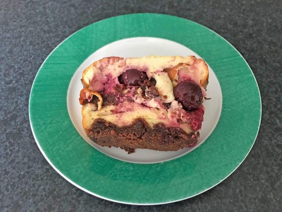 Einfacher Topfenauflauf mit Sauerkirschen