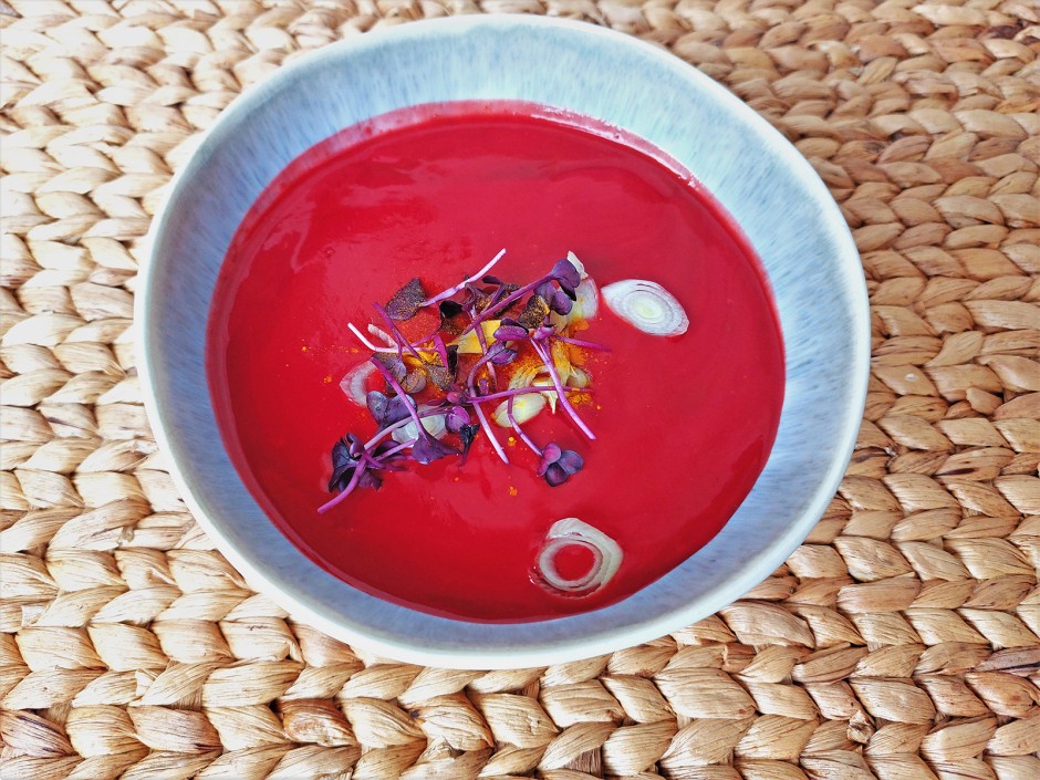 Tomaten-Kurkuma-Suppe