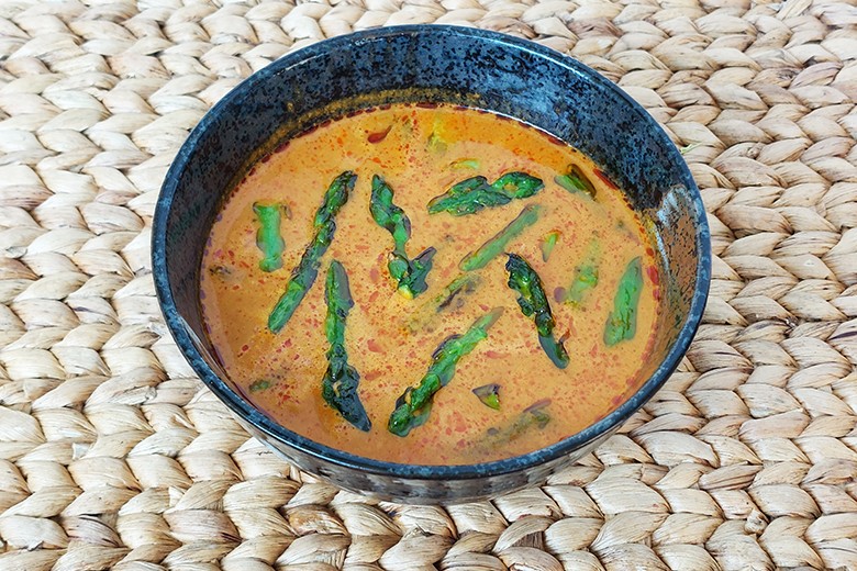 Thailändische Spargelsuppe