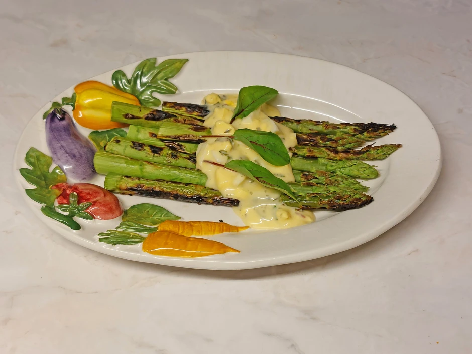 Gr&uuml;ner Spargel vom Grill