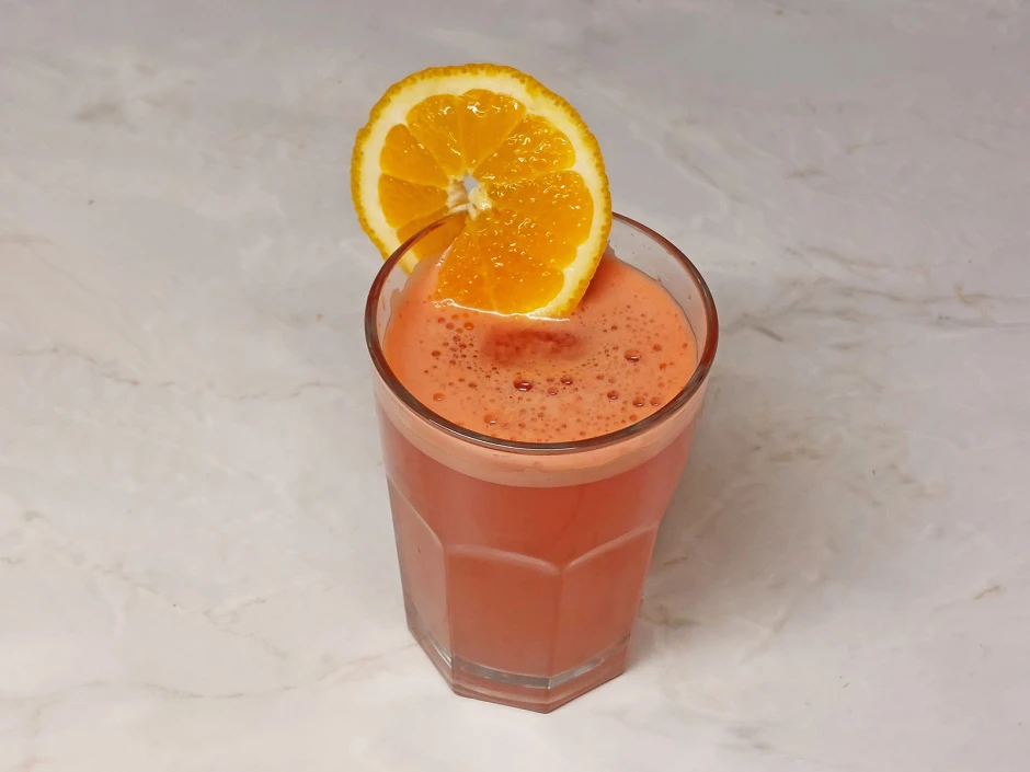 Wassermelone-Orangen-Eistee