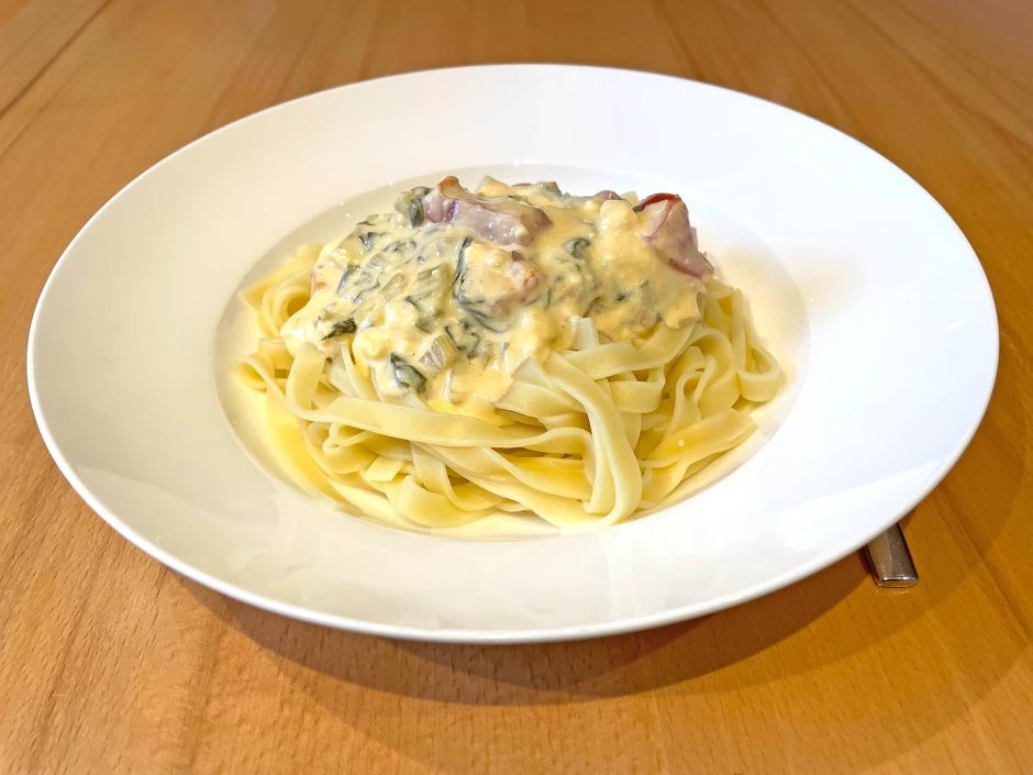 Tagliatelle mit Mangoldsauce