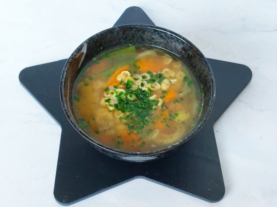 Lauchsuppe mit Nudeln