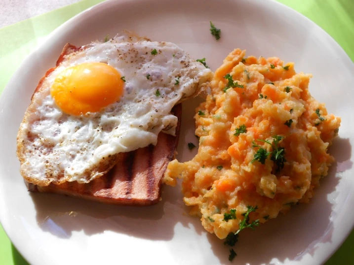 Kartoffel-Karottenp&uuml;ree mit Petersilie