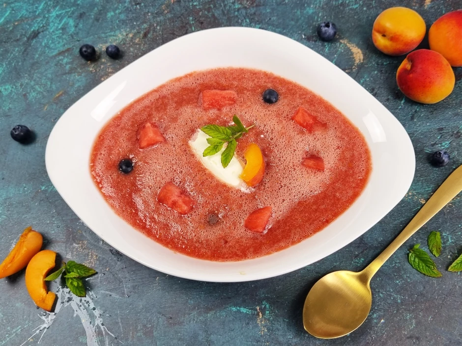 S&uuml;&szlig;e Gazpacho von der Wassermelone