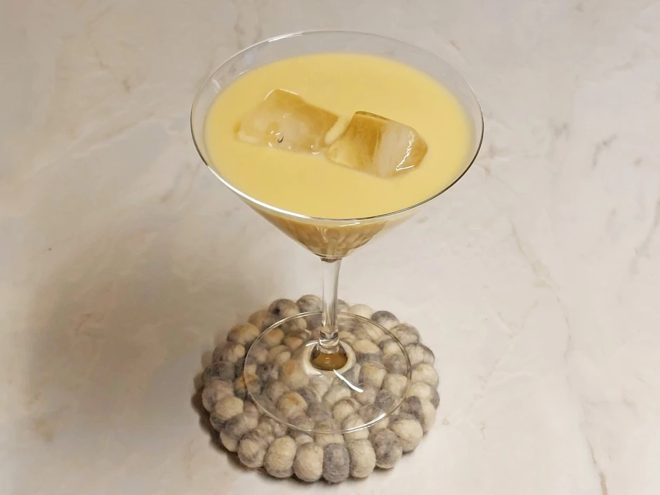 Ananas-Banane-Kokos Cocktail