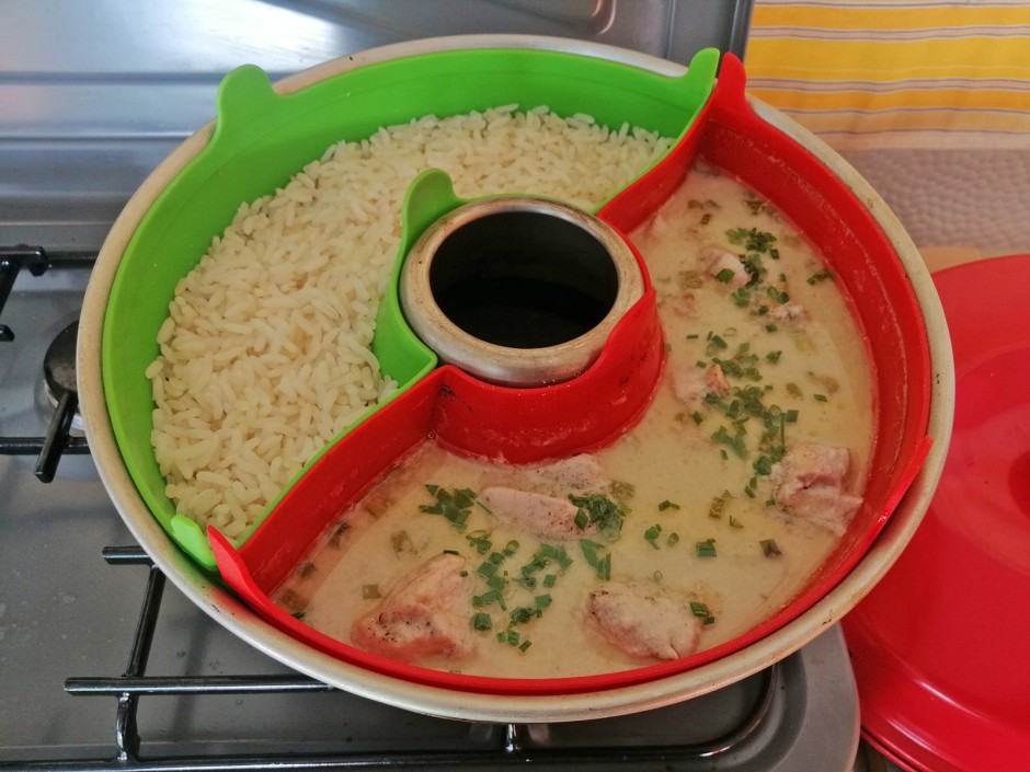 Hühnergeschnetzeltes in Kokossauce aus dem Camping Backofen