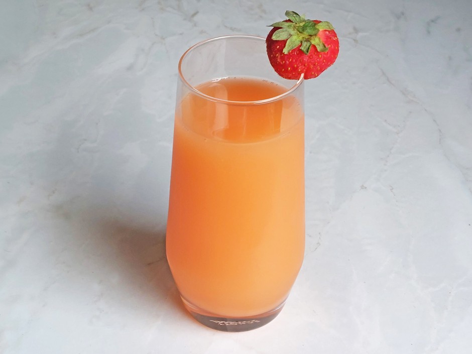 Erdbeer-Marillen Sprizz