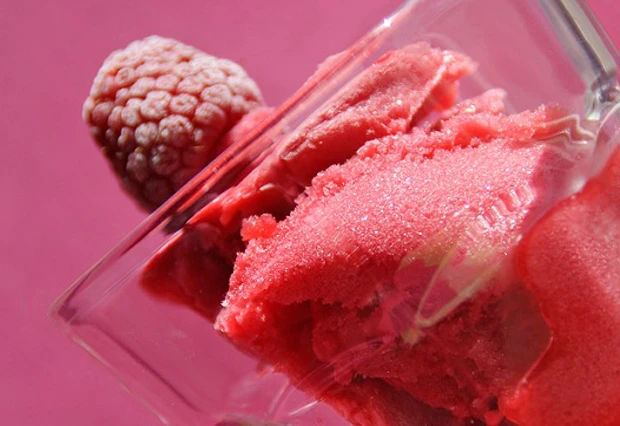 Himbeer Sorbet mit Sekt