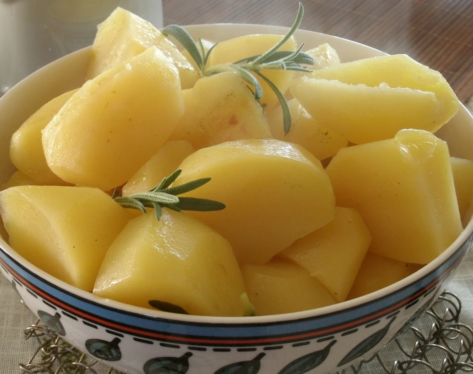 Gekochte Rosmarinkartoffeln