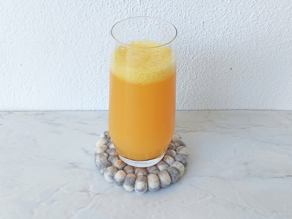 Apricot Fizz Cocktail
