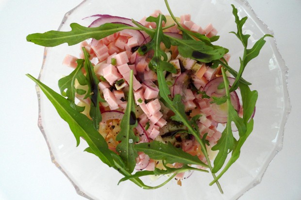 Wurstsalat mit Ruccola