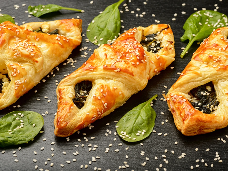 Bl&auml;tterteigtaschen mit Spinatf&uuml;llung
