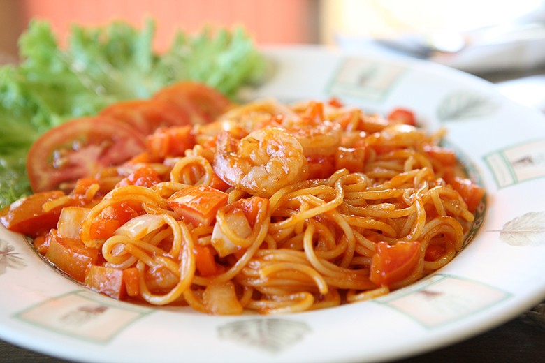 Spaghetti in Karotten-Garnelen-Sauce