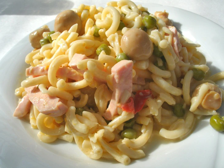 Gabelspaghetti Salat