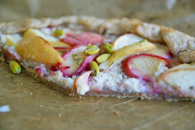 Pfirsich-Rosmarin Tarte