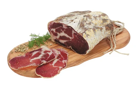 Gep&ouml;keltes Fleisch
