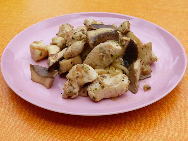 H&uuml;hnerfilet mit Kr&auml;uterseitlingen