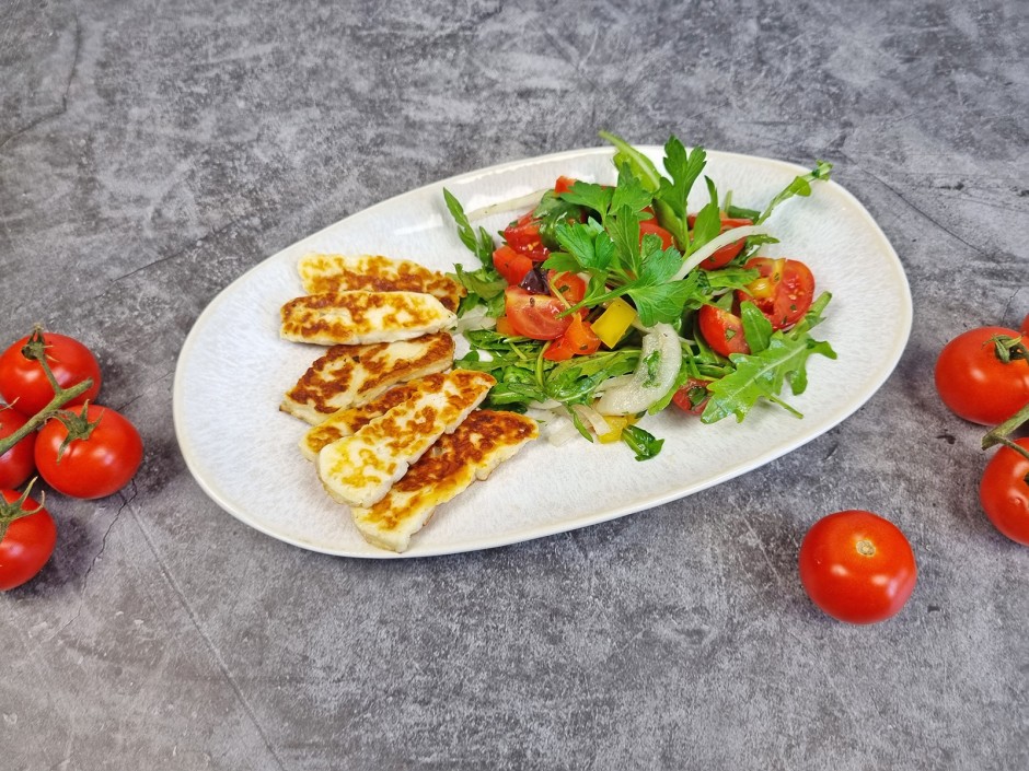 Sommersalat mit Grillkäse