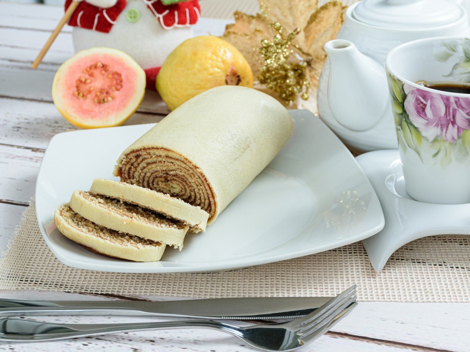 Bolo de Rolo mit Guavenpaste