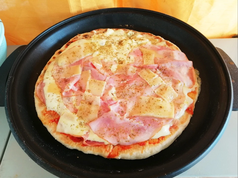 Schnelle Pfannen-Pizza mit Backpulver