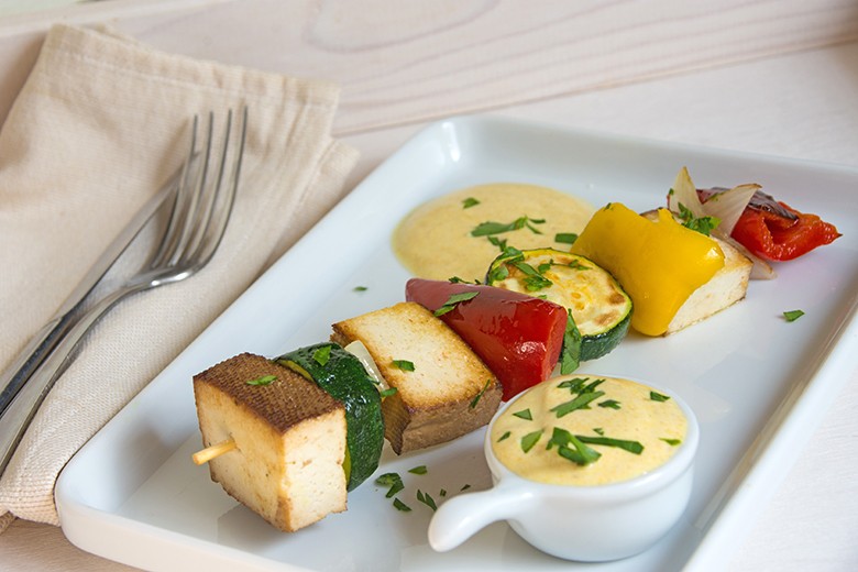 Tofu Spieße mit Currydip