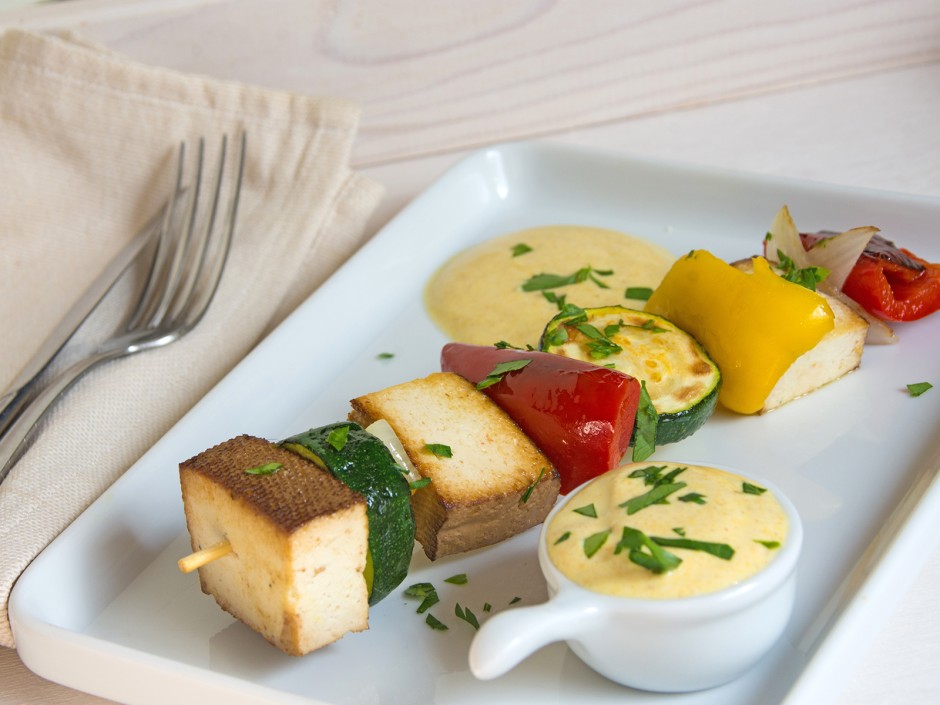 Tofu Spieße mit Currydip