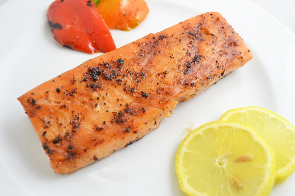 Lachskotelett gegrillt