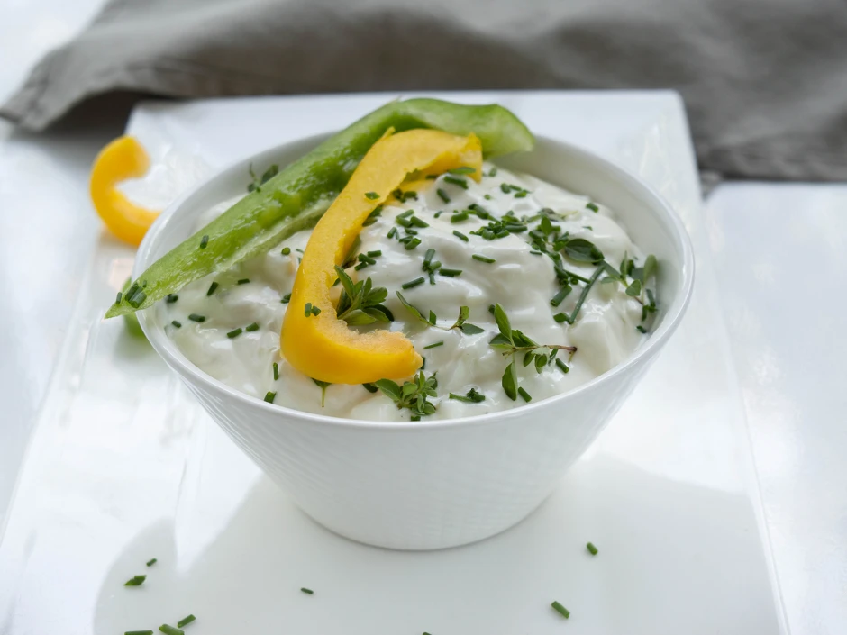 Paprika-Kr&auml;uter-Dip
