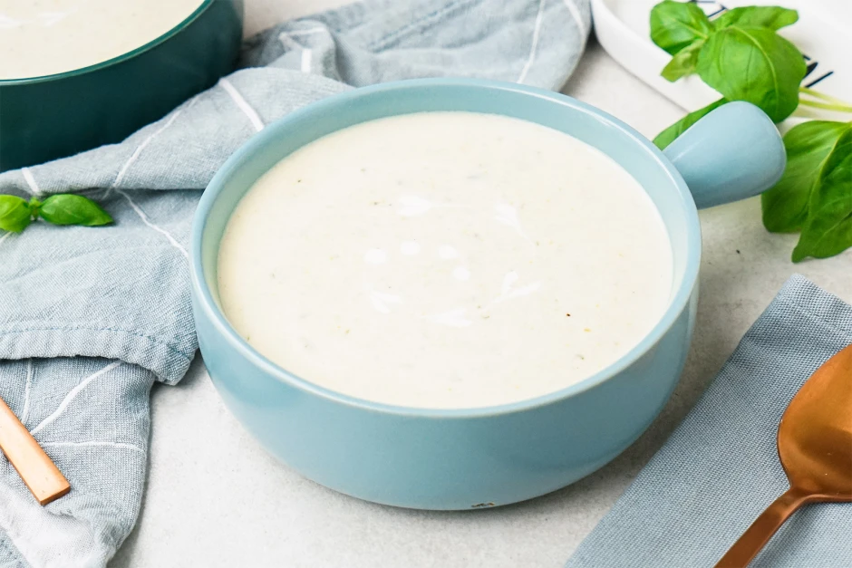 Zucchinicremesuppe mit Kartoffeln