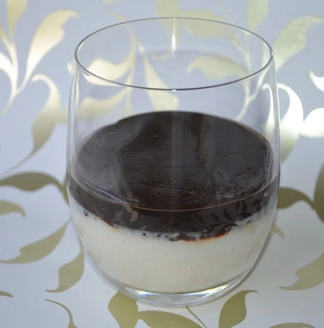 Panna Cotta mit Espresso Gelee