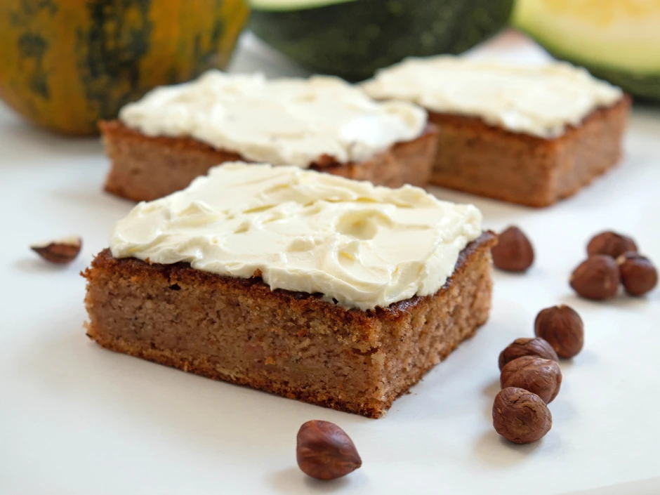 Kürbiskuchen mit Äpfeln
