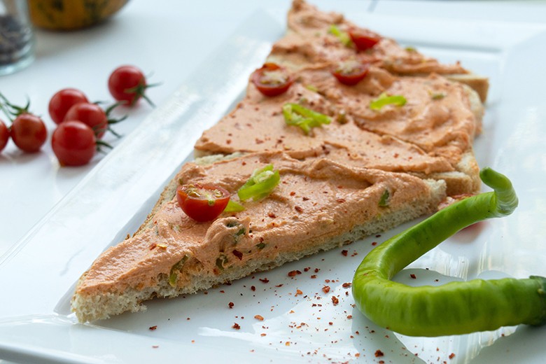 Chili-Tomaten-Tofu Aufstrich