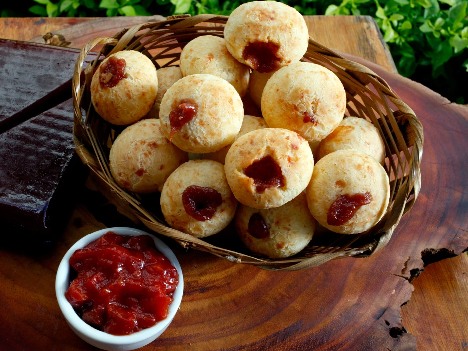 K&auml;seb&auml;llchen mit Guavenpaste