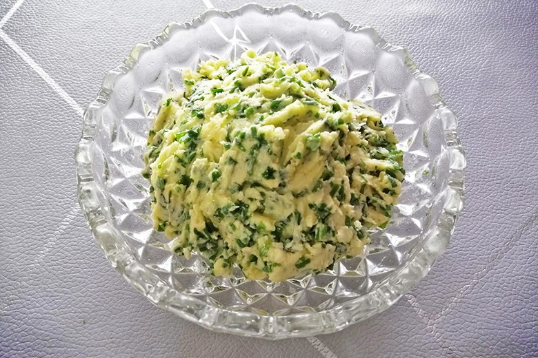 Schnittlauch-Butter