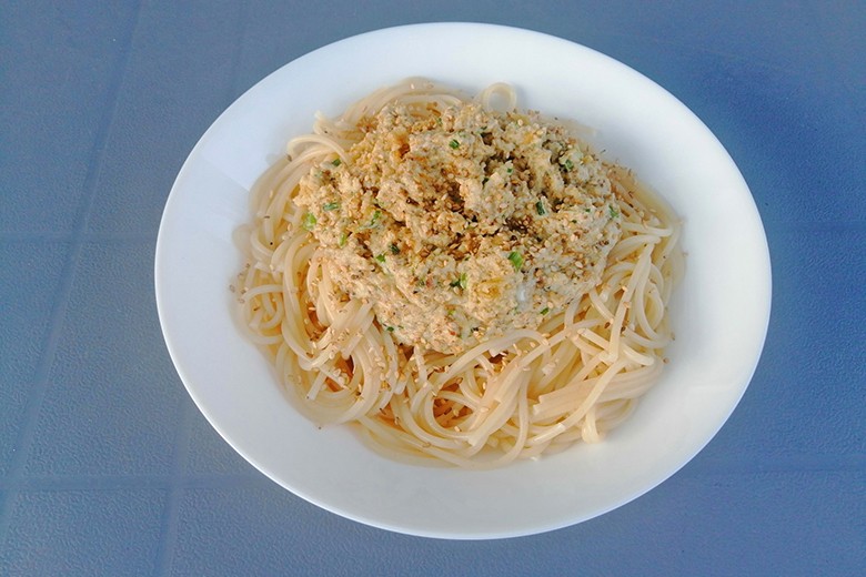 Dinkelspaghetti mit Sesampaste