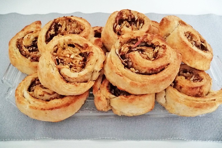 Apfel-Zimt-Schnecken mit Dinkelmehl