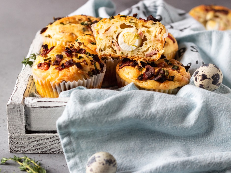Muffins mit Speck und Wachteleiern