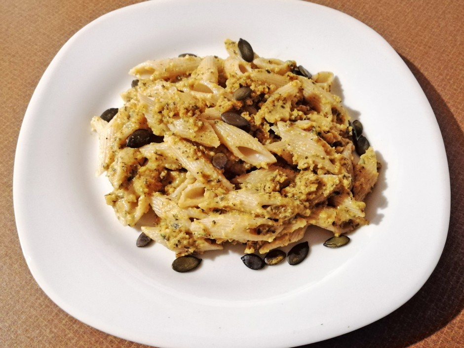 Dinkelnudeln mit Kürbispesto