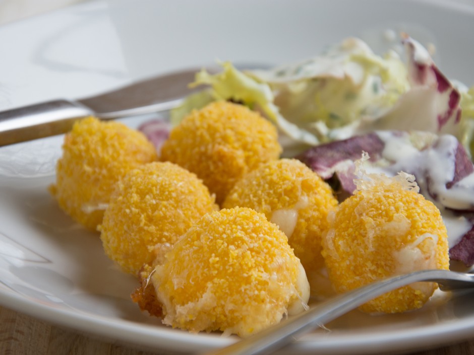 Frittierte Mozzarella-Kugeln
