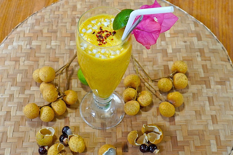 Würziges Longan Lassi