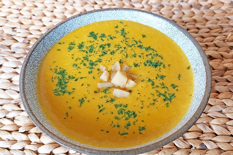 Petersilienwurzel-Kürbissuppe