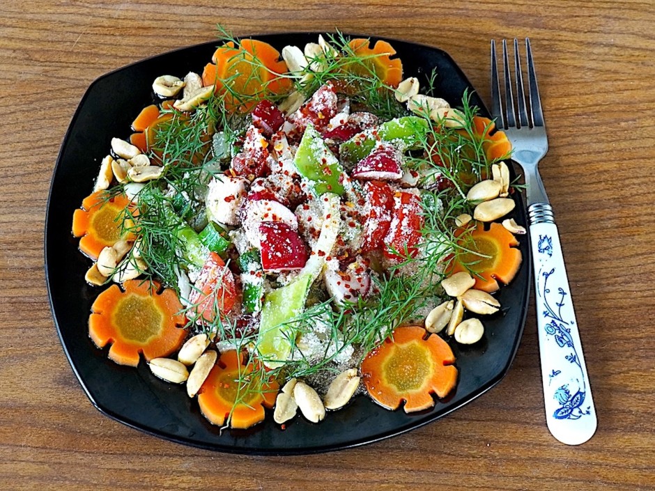 Gemischter Salat alla Ibu Desi
