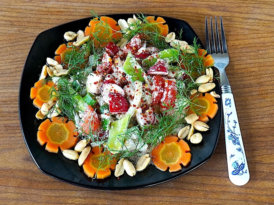 Gemischter Salat alla Ibu Desi