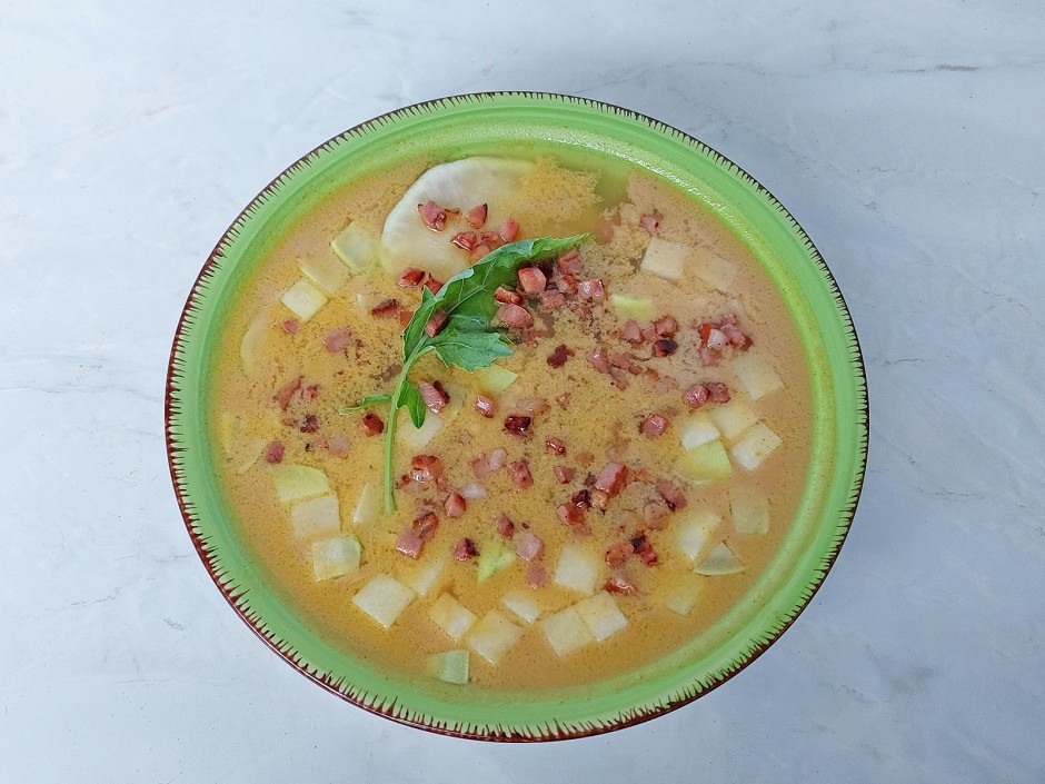 Kohlrabi-Currysuppe