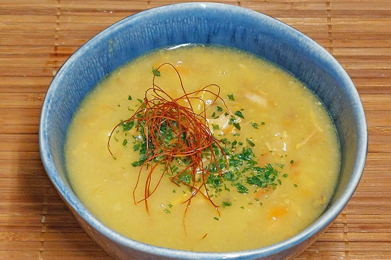 Currysuppe mit Huhn