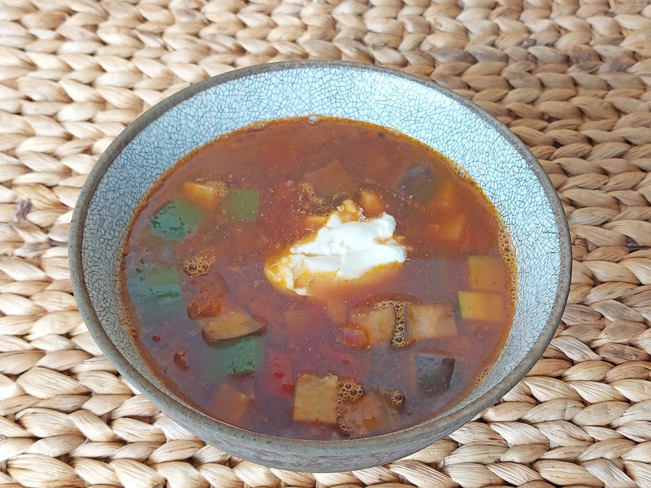 Provenzalische Gemüsesuppe mit Lavendel