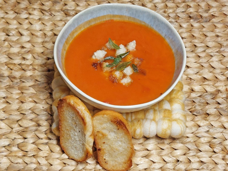Tomaten-Marillensuppe