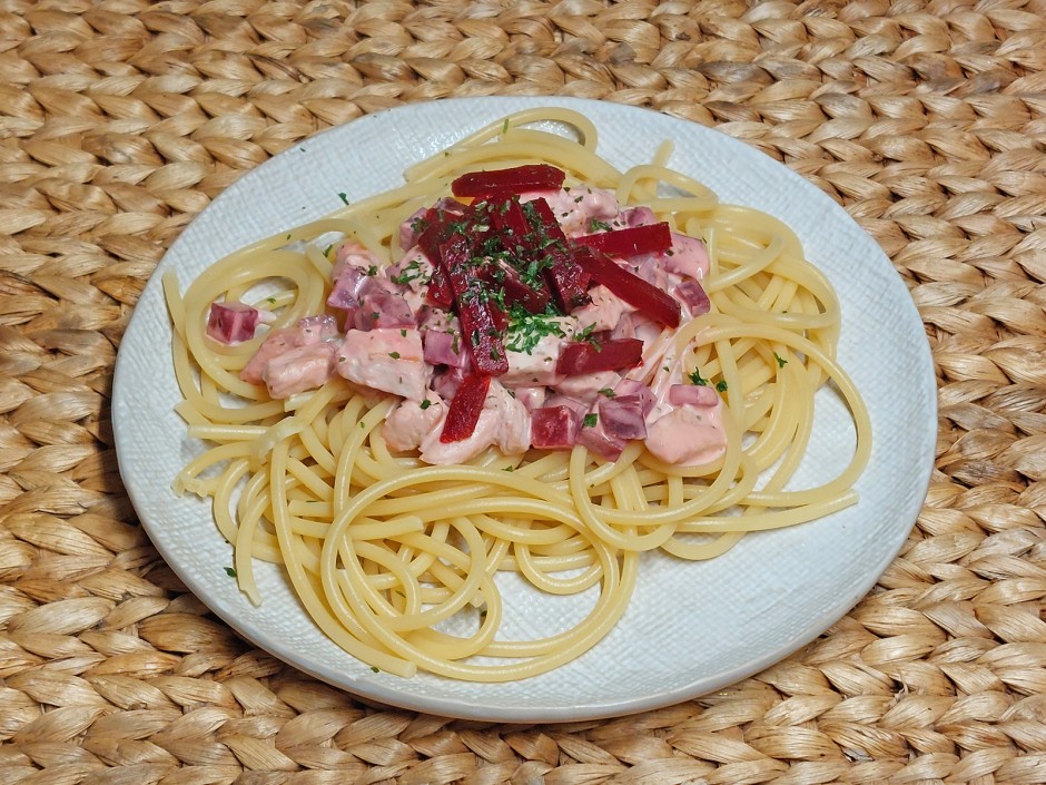 Bucatini mit Roten Rüben